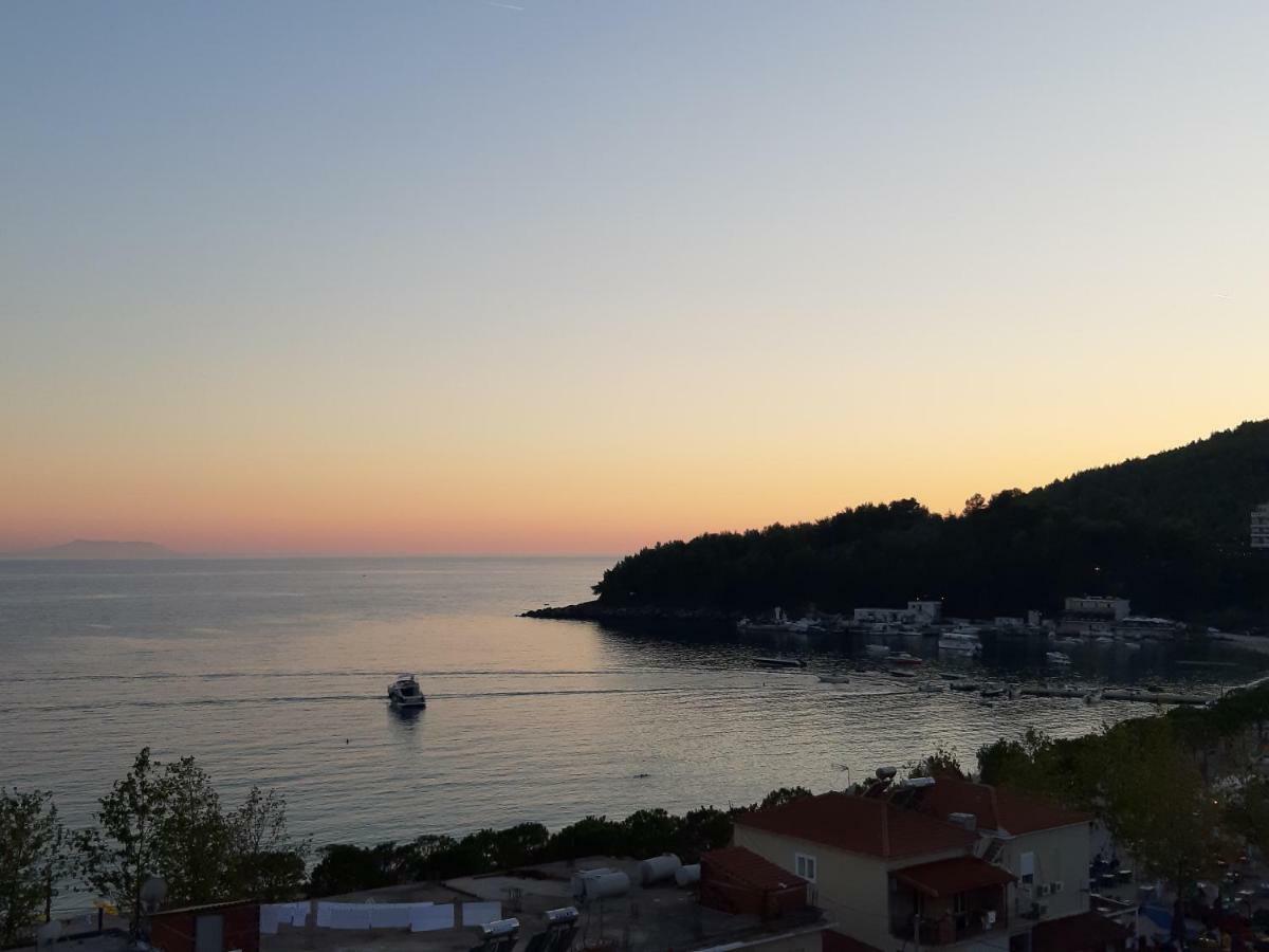 Adriana Apartments Himare Exteriör bild